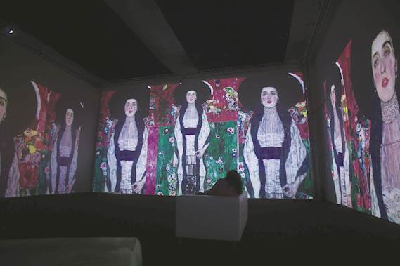 Optoma verblüfft Gustav Klimt Aussteller in Italien