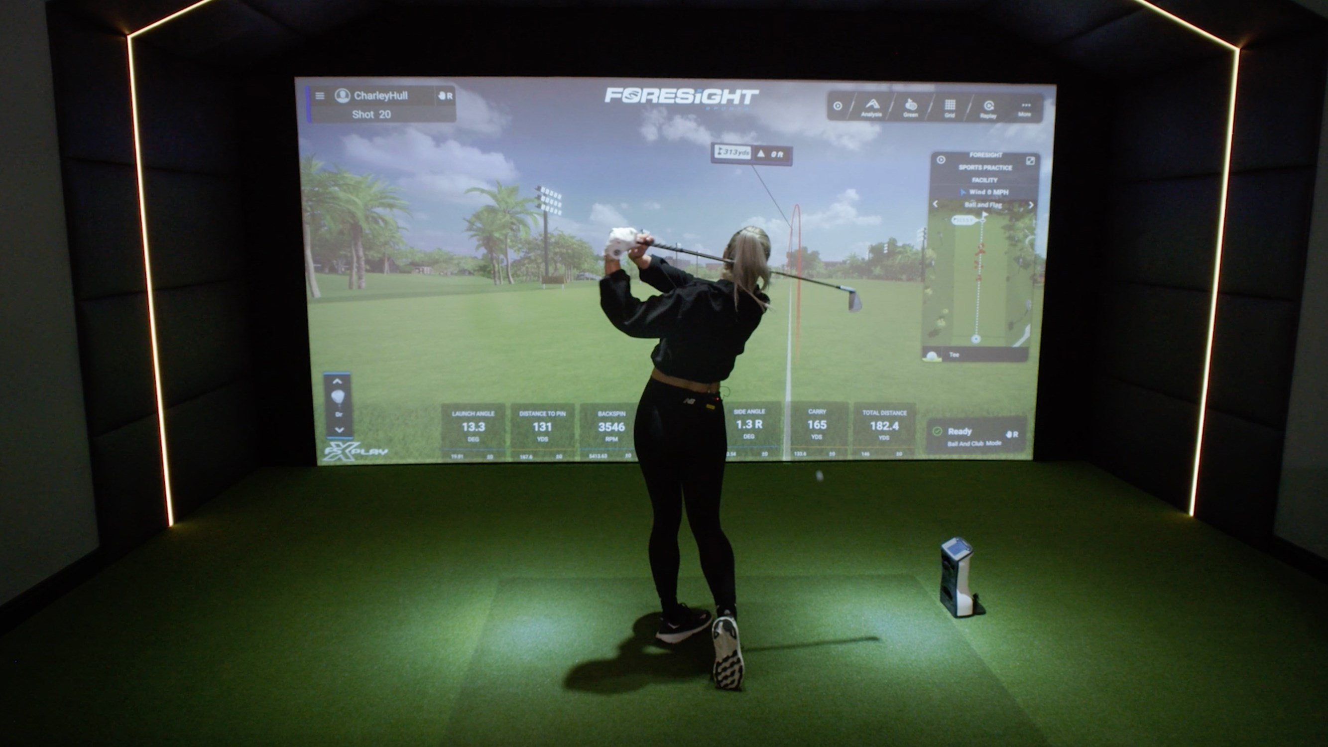 Optoma erzielt einen Volltreffer für Profigolferin Charley Hull