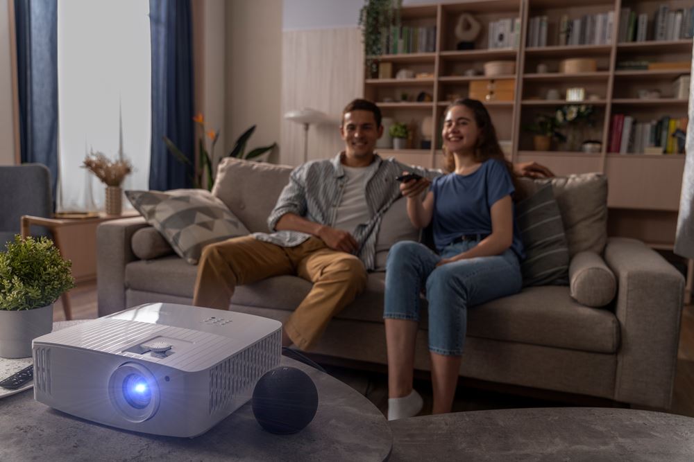 Gallery image UHD55-15